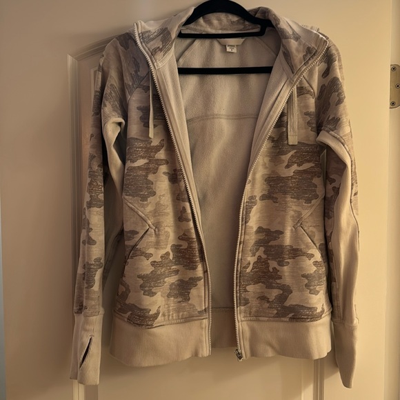 Athleta Camo Hooded Zip Up - Picture 8 of 11